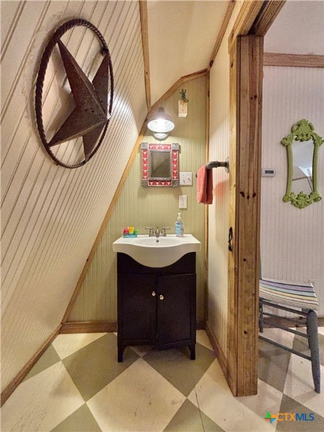 604 N 14 Th St, House other with 3 bedrooms, 3 bathrooms and null parking in Port O Connor TX | Image 29