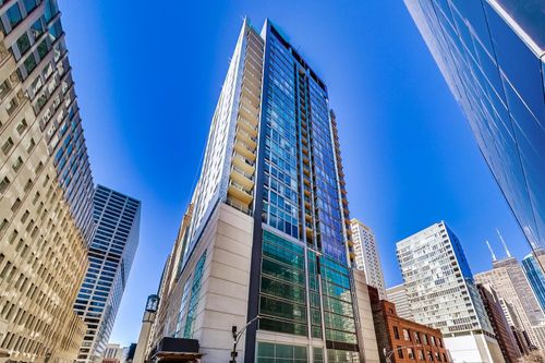 1303-160 Illinois St, Chicago, IL, 60611-5393 | Card Image