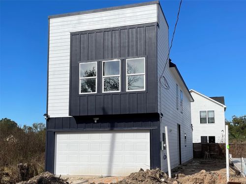 7819 Angus St, Houston, TX, 77028-5353 | Card Image