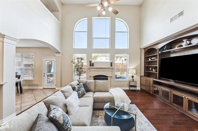 11405 Starlight Bay St, House other with 5 bedrooms, 4 bathrooms and 3 parking in Pearland TX | Image 7