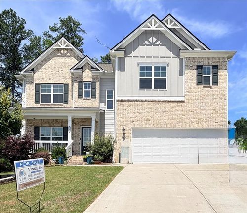 5100 Woodline View Cir, Auburn, GA, 30011-9903 | Card Image