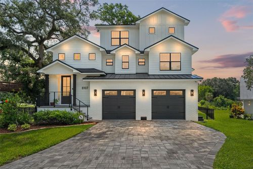 8107 N River Shore Dr, Tampa, FL, 33604-2902 | Card Image
