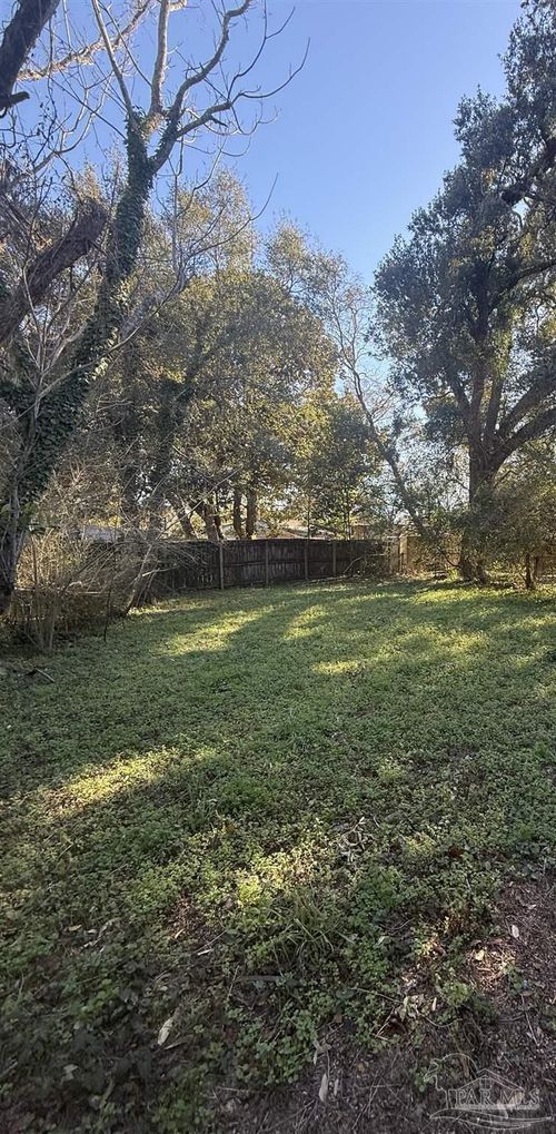 502 New York Dr, Pensacola, FL, 32505-4635 | Card Image