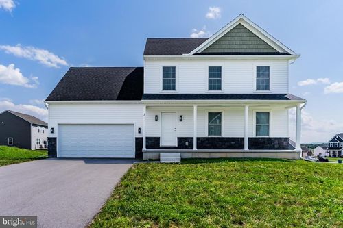 2 Brubacker Dr, CARLISLE, PA, 17013-7705 | Card Image