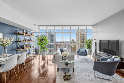 3206-33 Charles Street E, Toronto, ON, M4Y0A2 | Card Image