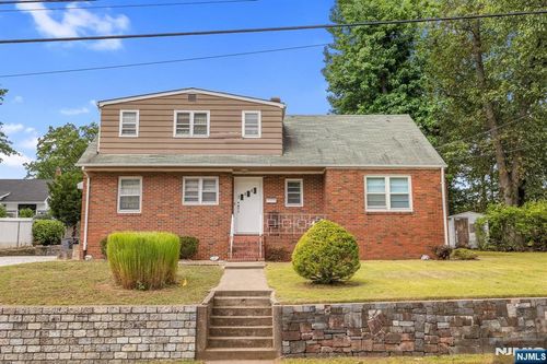 768 Birch Ave, New Milford, NJ, 07646-1460 | Card Image