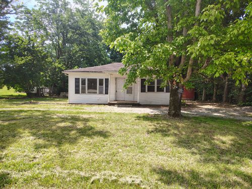 1736 Fairfield Rd, Westmoreland, TN, 37186-5276 | Card Image