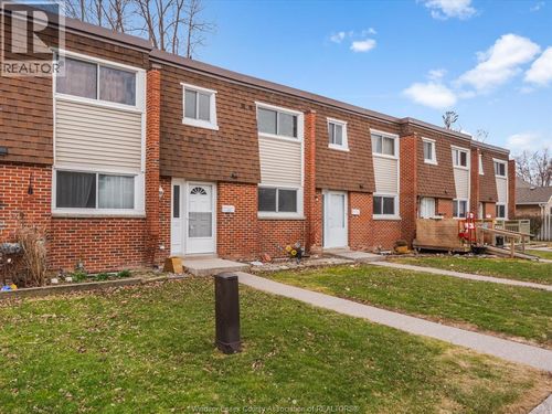 116 Cranbrook Crt, Essex, ON, N8M2V2 | Card Image
