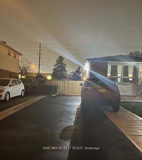 bsmt-18 Finsbury Dr, Brampton, ON, L6T3P9 | Card Image