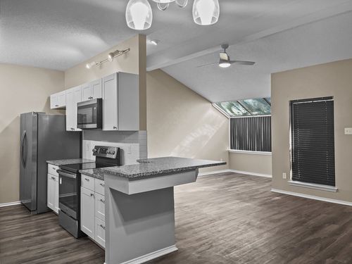 apt-112-9600 Royal Ln, Dallas, TX, 75243-7669 | Card Image