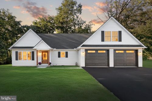 60 Indian Springs Rd, RED LION, PA, 17356-8201 | Card Image