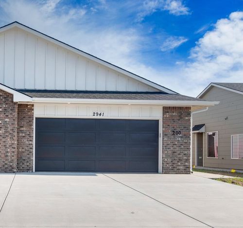 2953 S Maize Ct, Wichita, KS, 67215-8909 | Card Image