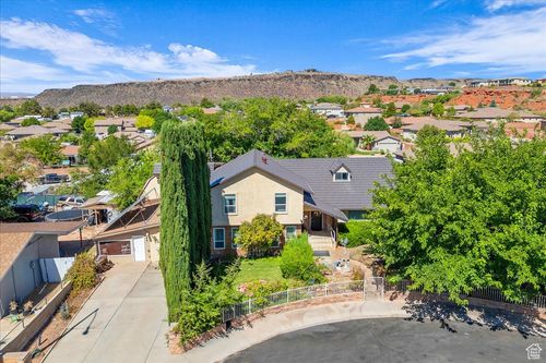 1009 N 2050 East Cir, St George, UT, 84770-8627 | Card Image