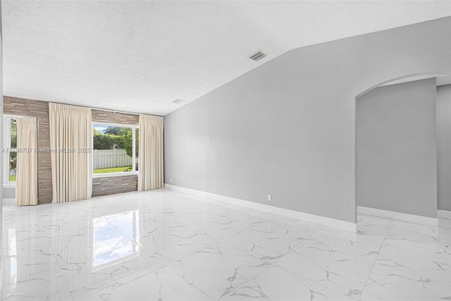 0 - 11980 Sw 23 Rd St, House other with 4 bedrooms, 2 bathrooms and null parking in Miramar FL | Image 8