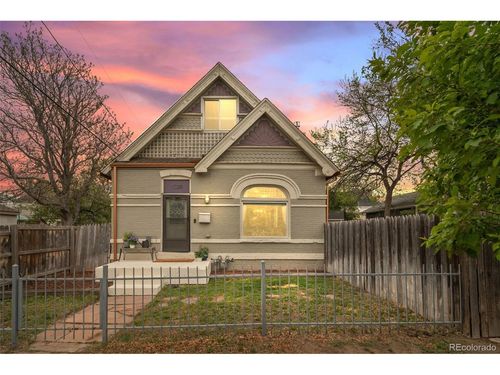 1320 E 28th Ave, Denver, CO, 80205-4421 | Card Image