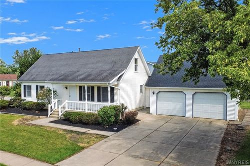 218 Summit Ave, West Seneca, NY, 14224-2324 | Card Image