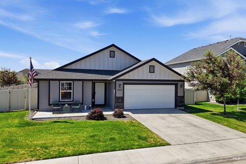 3755 E Hags Head St, Nampa, ID, 83686-3036 | Card Image