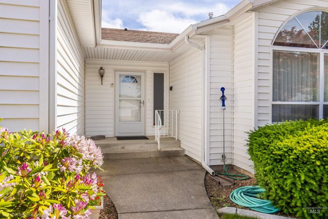 1362 W Tanglewood Ct, House other with 3 bedrooms, 2 bathrooms and 2 parking in Hayden ID | Image 6