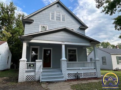 734 Sw Lindenwood Ave, Topeka, KS, 66606-1617 | Card Image