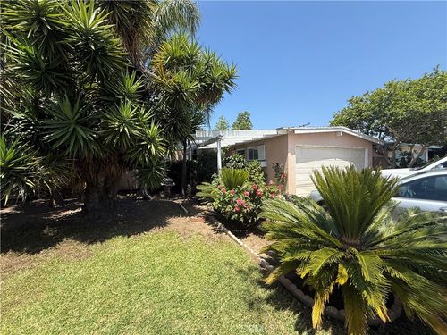 1737 W Richland Ave, Santa Ana, CA, 92703-4626 | Card Image