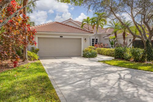 8460 Bent Creek Ct, NAPLES, FL, 34114-9400 | Card Image