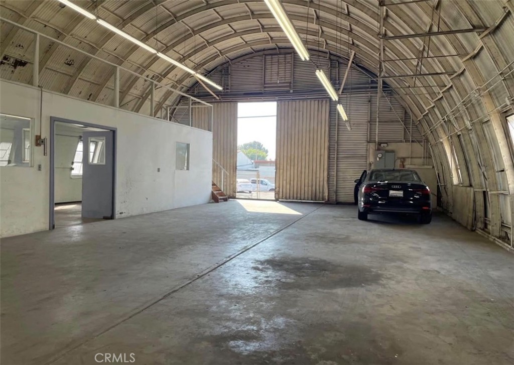 Commercial Sale in Monrovia 3
