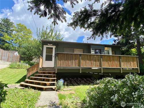 3212 13th Avenue S, Seattle, WA, 98144 | Card Image
