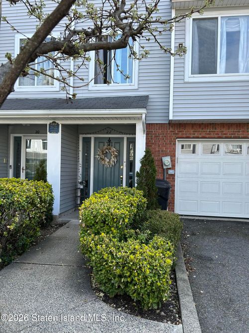 22 Admiralty Loop, Staten Island, NY, 10309-3959 | Card Image
