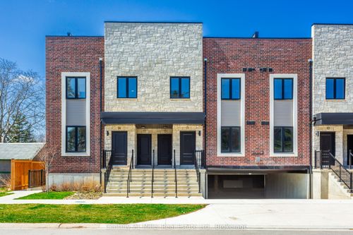 12-2 Slessor Blvd, Grimsby, ON, L3M5J4 | Card Image