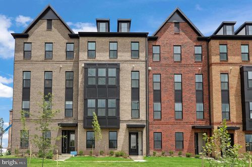 4828 Bauhaus Sq, Chantilly, VA, 20151 | Card Image