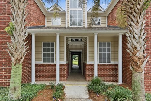 1744 Wyngate Cir, Mount Pleasant, SC, 29466-8016 | Card Image