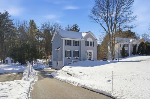 7 Boulder Ct, Raymond, NH, 03077-2635 | Card Image