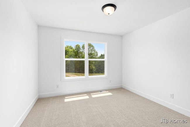 5899 Valley Point Dr Se, House other with 4 bedrooms, 3 bathrooms and null parking in Caledonia MI | Image 24