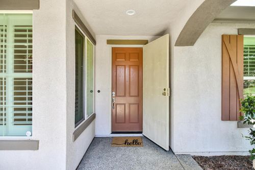 9648 Oakham Way, Elk Grove, CA, 95757-5116 | Card Image