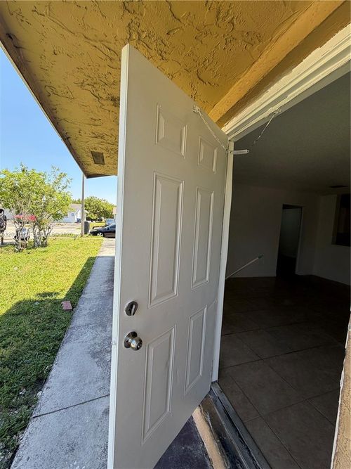 3-1491 Nw 22nd Ct, Fort Lauderdale, FL, 33311-3547 | Card Image