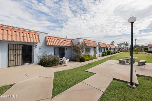 j-6822 N 35th Ave, Phoenix, AZ, 85017-1082 | Card Image