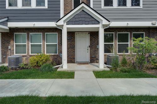 5973 Stella, TROY, MI, 48085-4115 | Card Image
