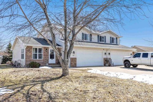 430 Steno Trail, Pulaski, WI, 54162 | Card Image