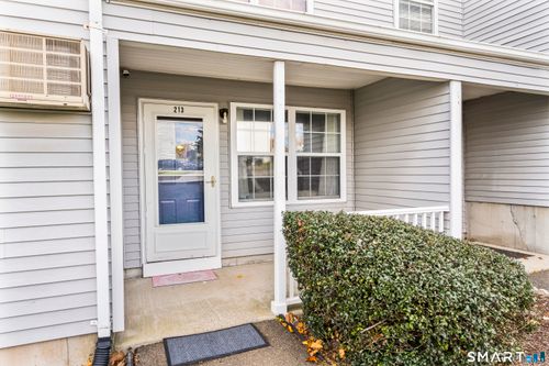 213-89 Coleman St, West Haven, CT, 06516-7408 | Card Image