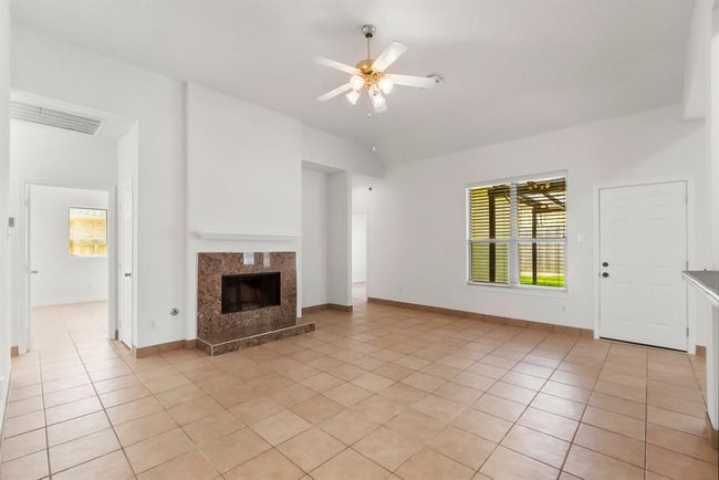 19311 Twin Buttes Dr, House other with 4 bedrooms, 2 bathrooms and 2 parking in Tomball TX | Image 8