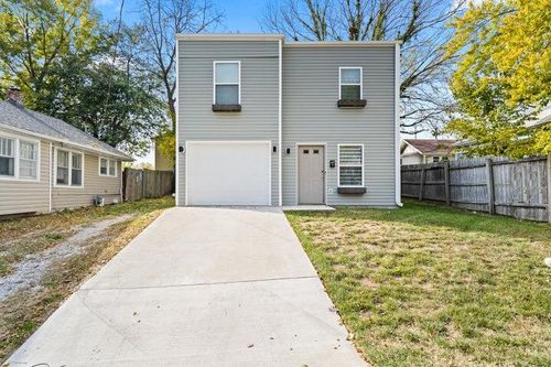 811 N 6th St, COLUMBIA, MO, 65201-4319 | Card Image