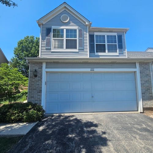 1111 Colonial Dr, Joliet, IL, 60432-2769 | Card Image