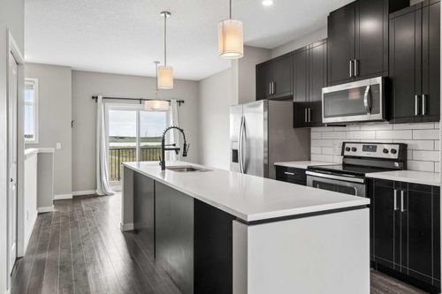 120 Copperstone Villas Se, Calgary, AB, T2Z5E3 | Card Image