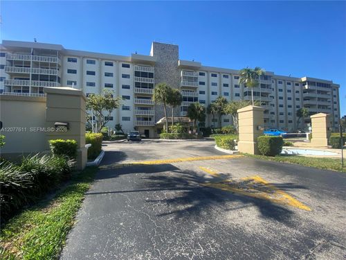 709-800 Ne 195th St, Miami, FL, 33179-3439 | Card Image