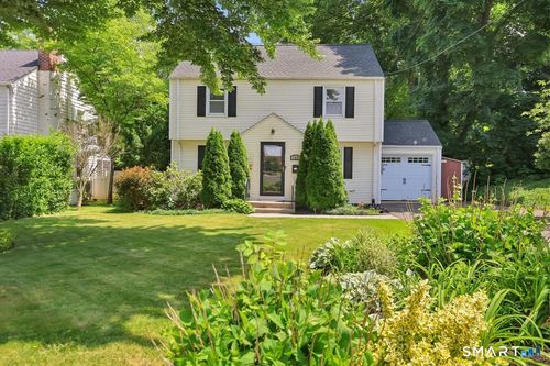142 N Main St, West Hartford, CT, 06107-1209 | Card Image