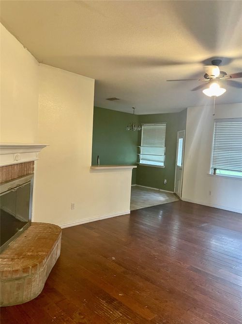 8625 Rainy Lake Dr, Fort Worth, TX, 76244-7939 | Card Image