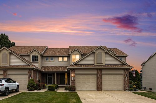 7124 Magnolia Ln, Waterford, MI, 48327-4420 | Card Image