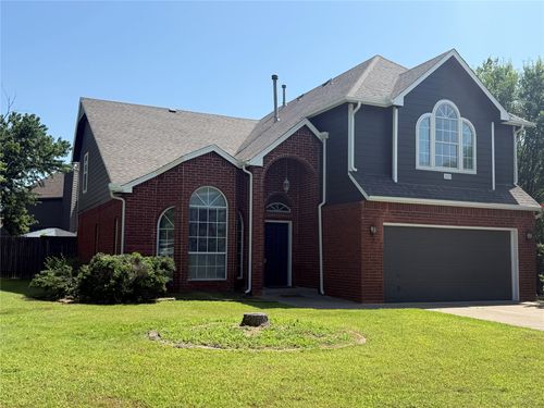 201 Magnolia Ct, Broken Arrow, OK, 74012-2250 | Card Image