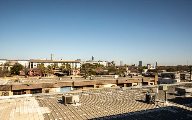 UNIT-10 - 1702 S Lamar Blvd, Condo with 2 bedrooms, 3 bathrooms and 2 parking in Austin TX | Image 24