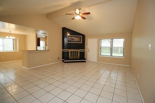 3873 Pecan Cir, La Porte, TX, 77571-4481 | Card Image